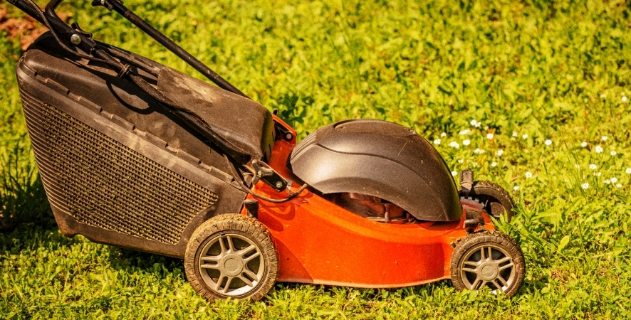 Çim Biçmenin Püf Noktaları